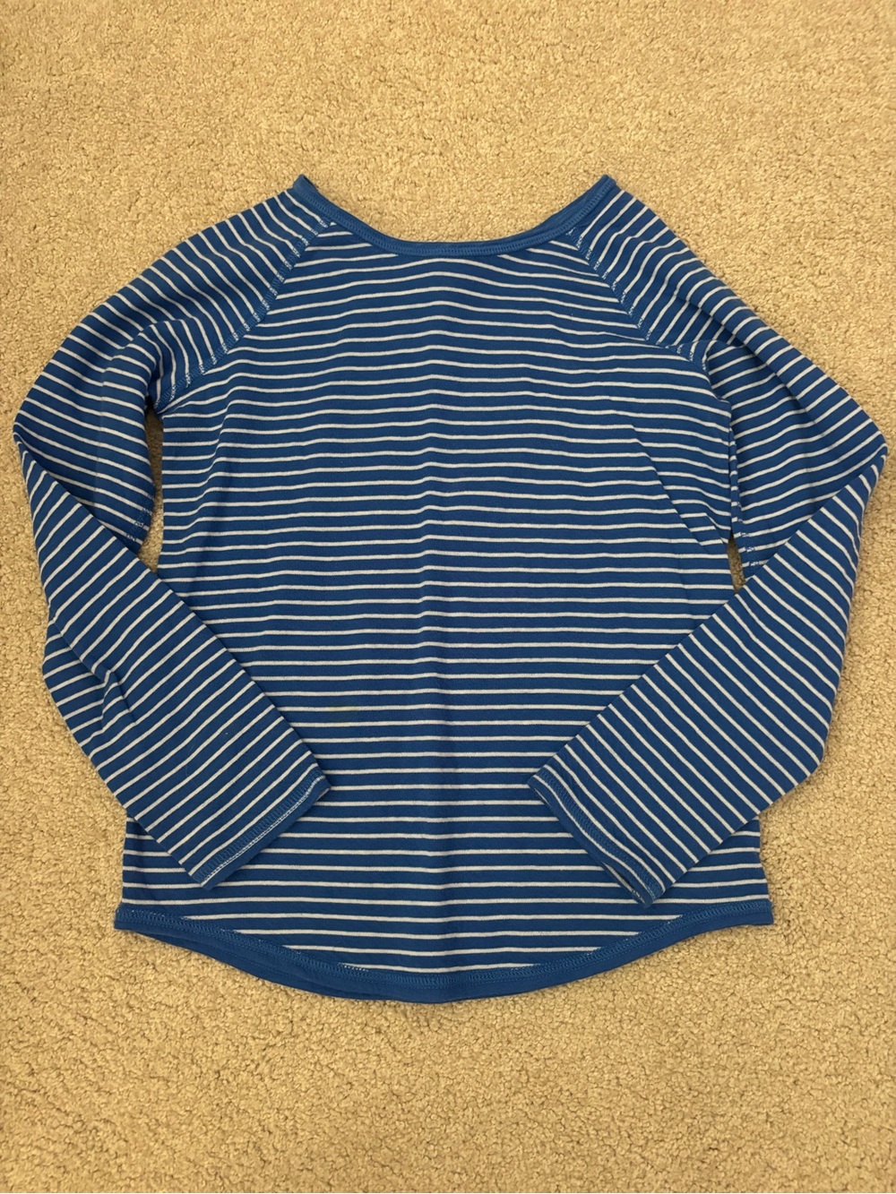 Girls Hanna Andersson blue reversible striped baseball tee size 140 (10)
